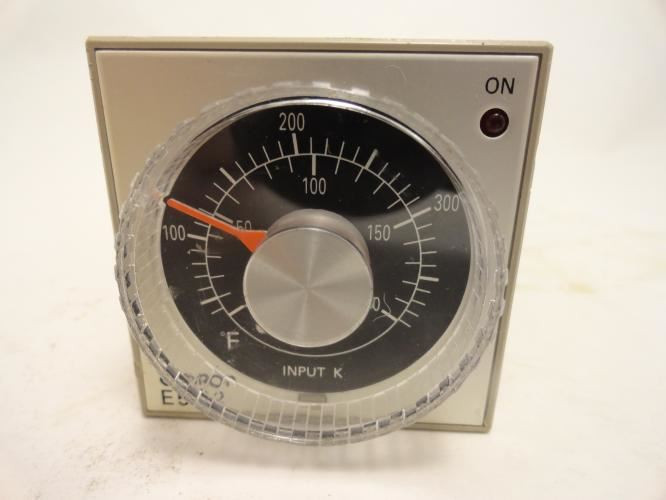 Omron E52C2-R20K; Temperature Control 250VAC; 3A