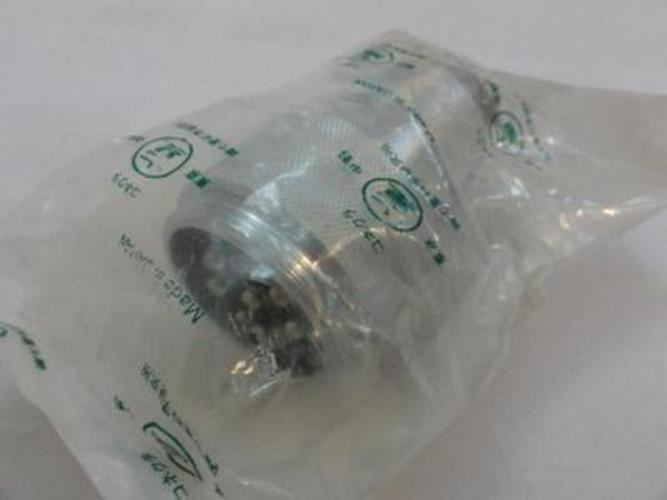 Nanoboshi NCS-408-AD; Adapter Jack; 8 Pin 20A; 250V SS