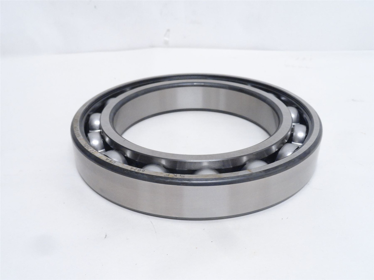 SKF 6024; Ball Bearing; 20mmID x 47mmOD x 14mm Wide