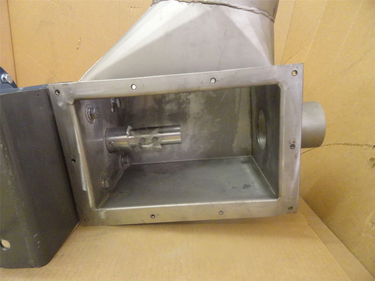 Flexicon DCT1-S3-X; Transition Discharge; 8" Stub Outlet 3/2HP