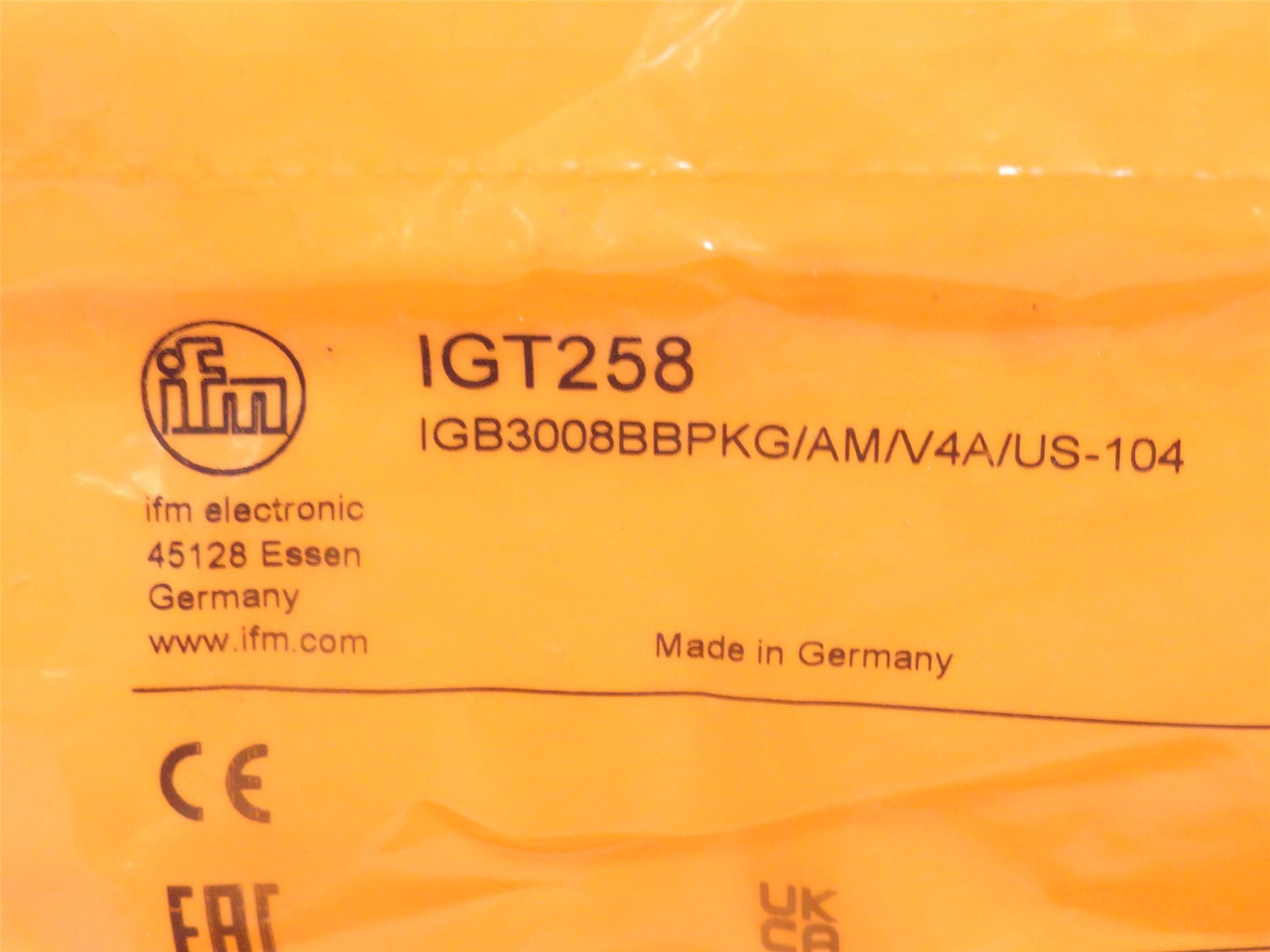 IFM IGB3008BBPKG/AM/V4A/US-104; Prox-Sensor IGT258; 10-30VDC