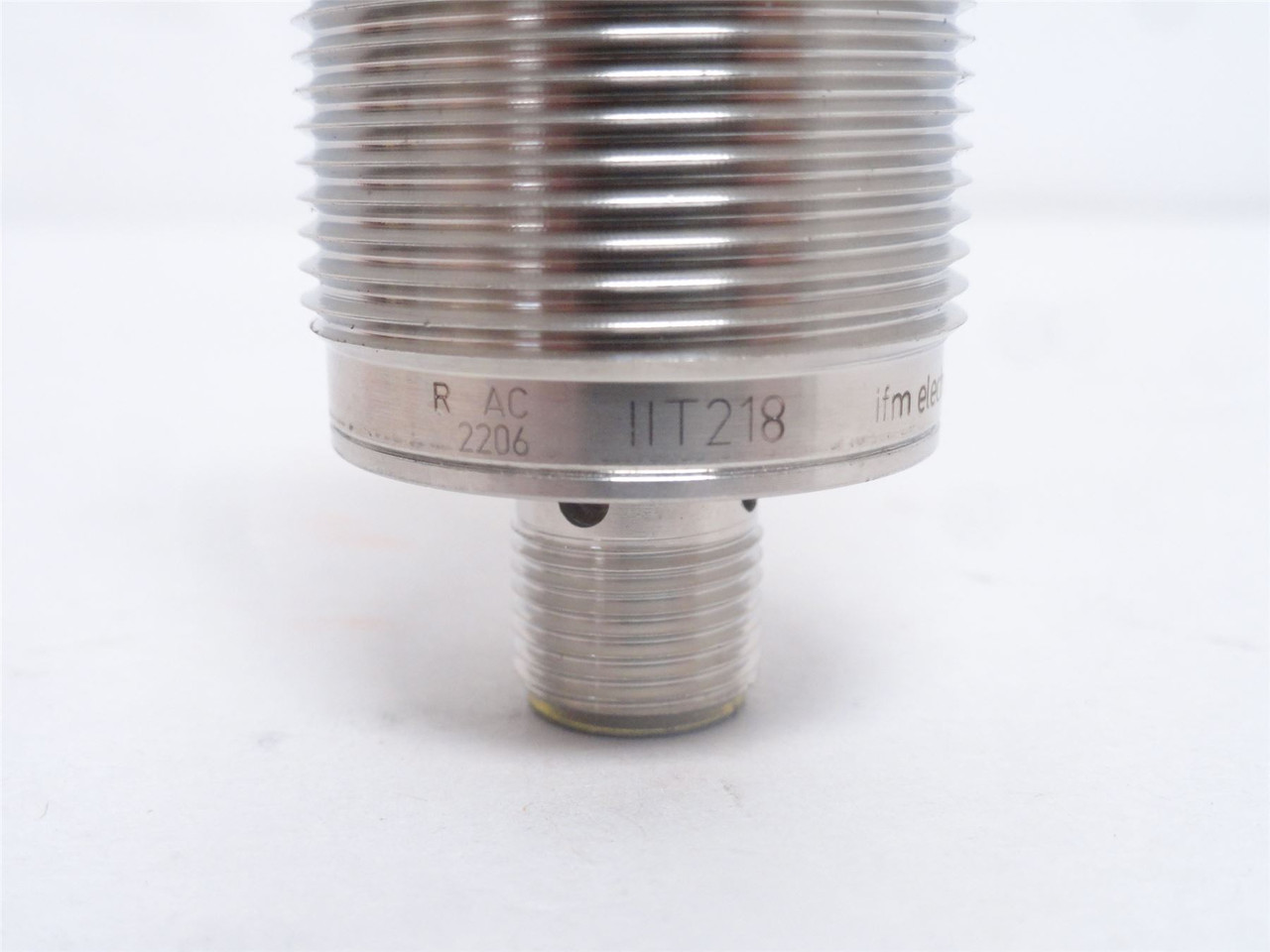 IFM IIK3015BAPKG/M/V4A/US104-DPO; Prox Sensor IIT218 10-30VDC