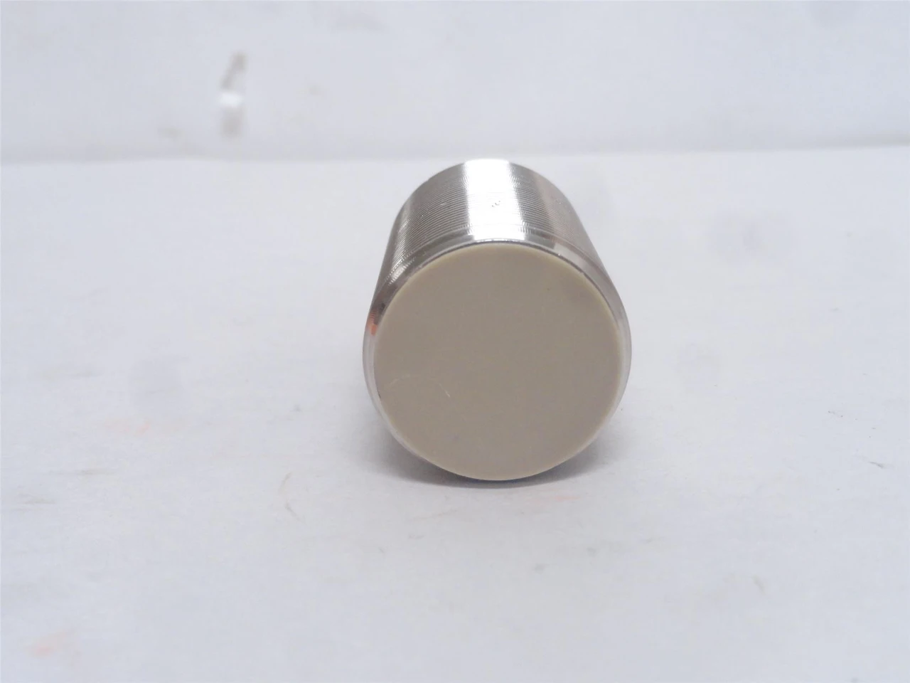 IFM IIK3015BAPKG/M/V4A/US104-DPO; Prox Sensor IIT218 10-30VDC
