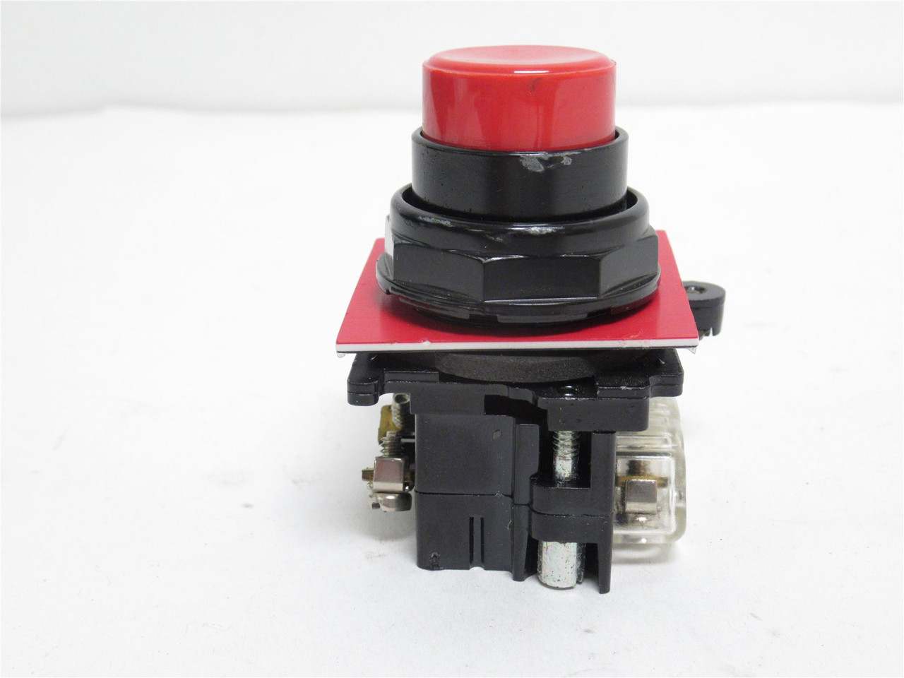 Cutler-Hammer 10250T31R-POP; Red Push Button W/Legend Plate