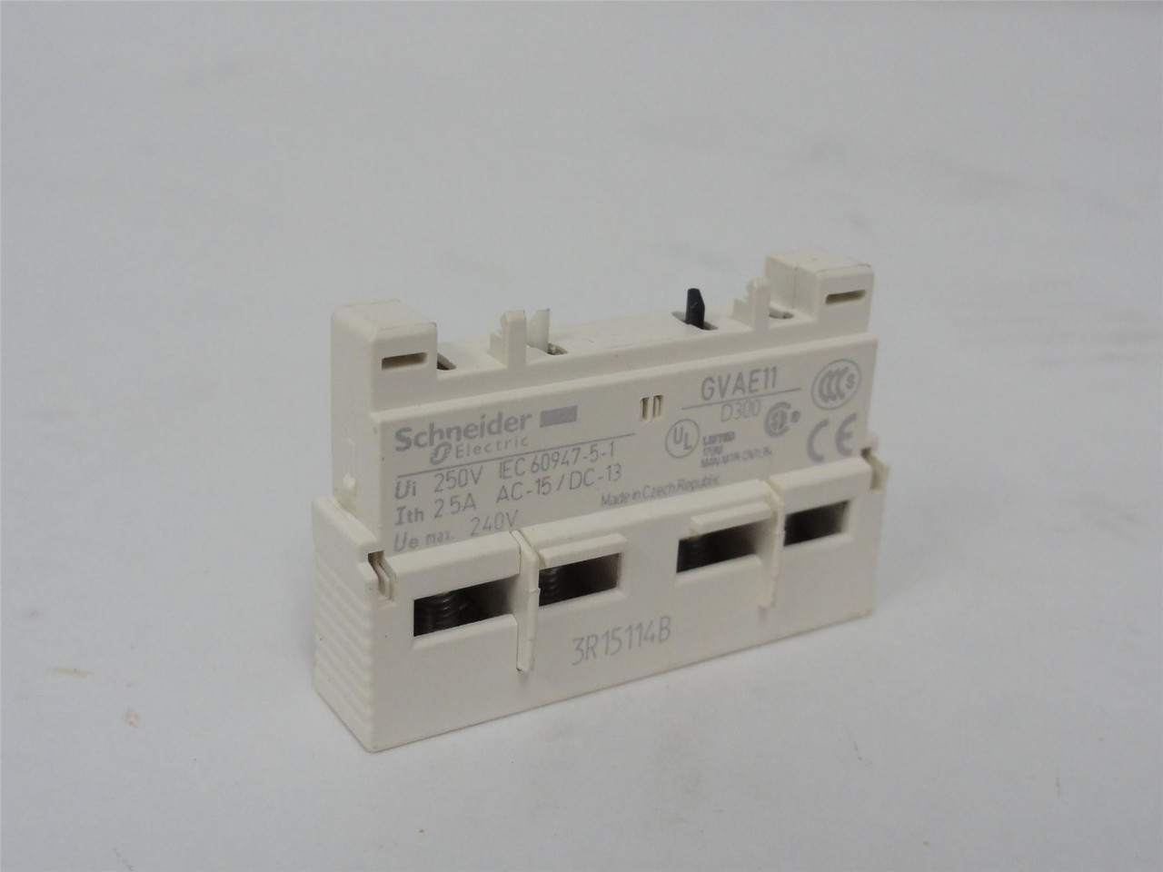 Schneider GVAE11; Aux Contact block; 1NO/1NC; 2.5A