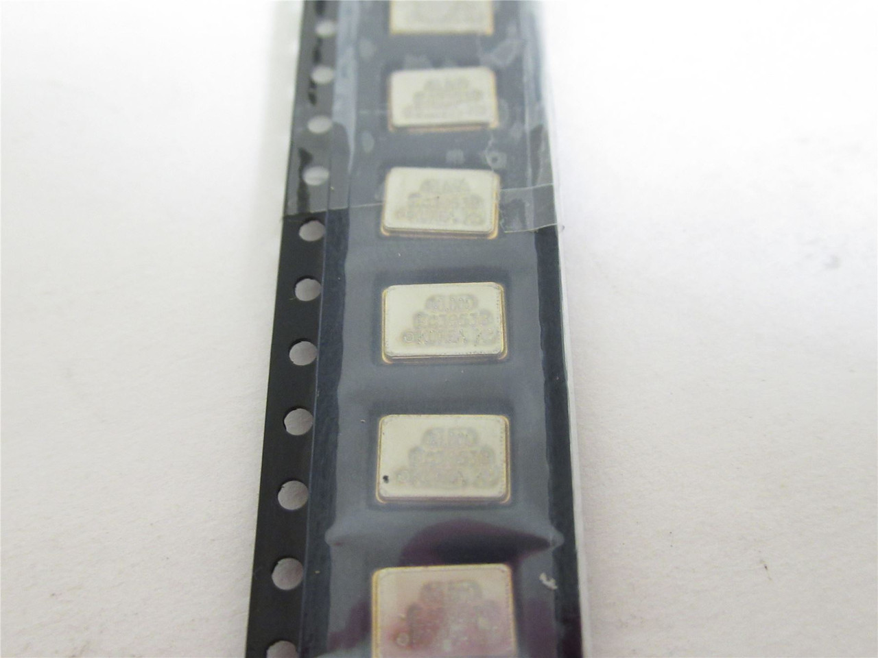 ECS ECS-3953M-400-B-TR; Lot-10 SMD Clock Oscillators; 40 MHz