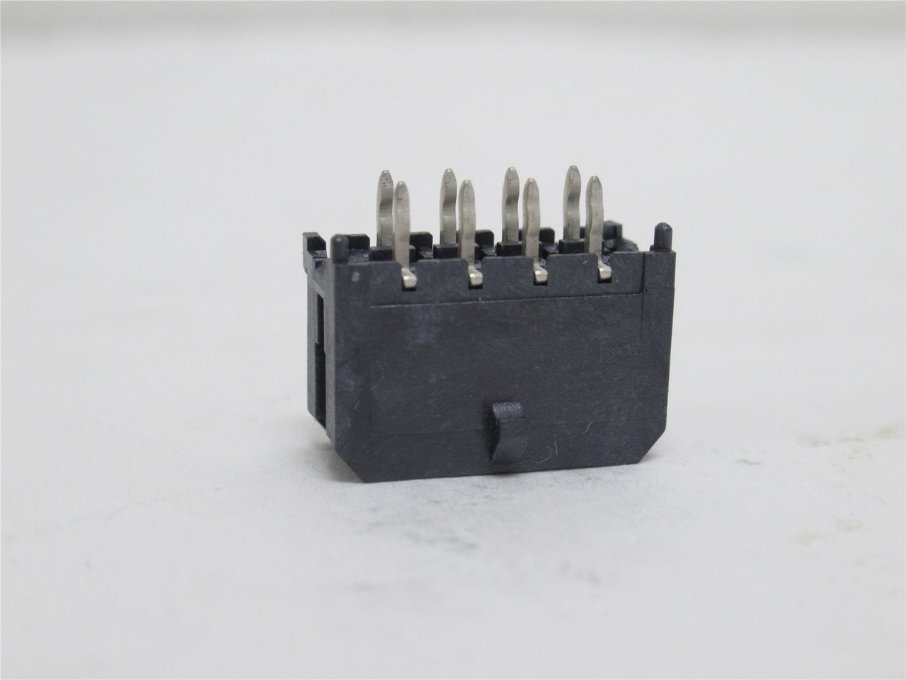 Molex 43045-0814; Lot-10 Connector Header 8Pos; 2-Row; 600V
