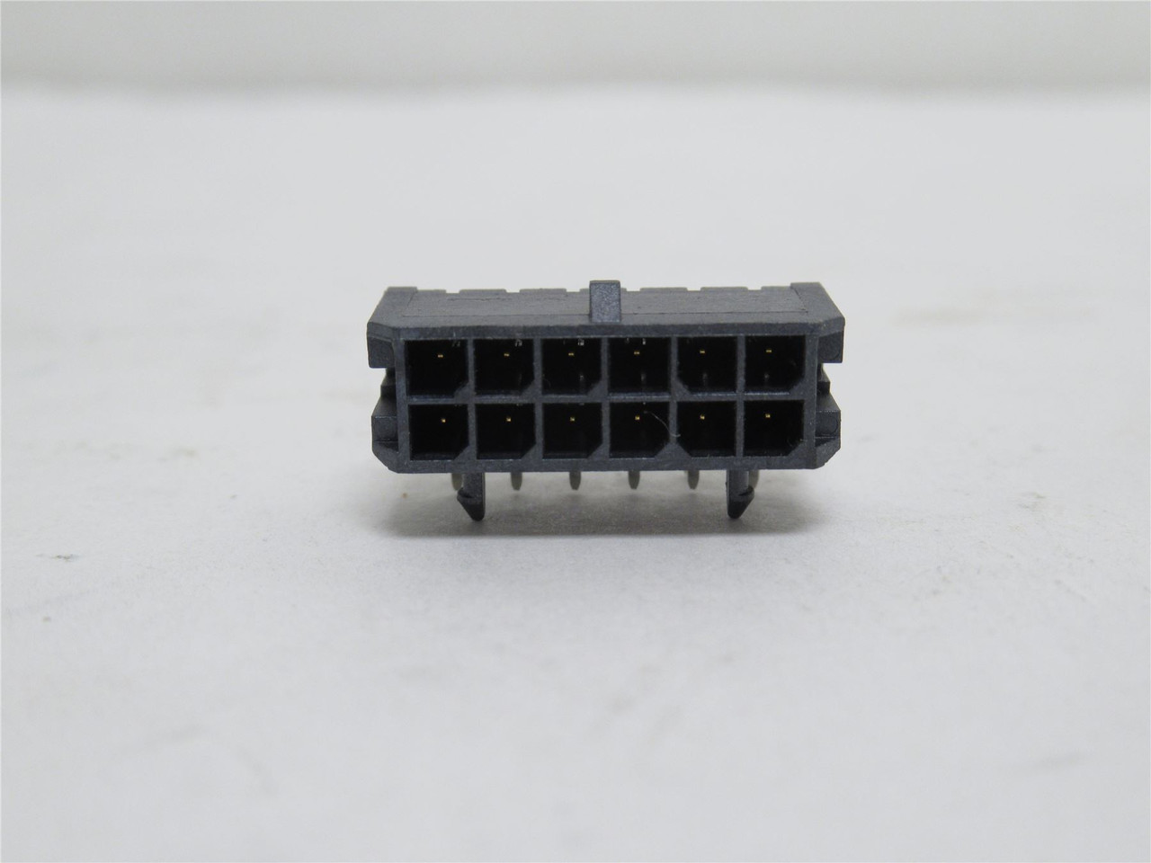 AMP 43045-1202; Lot-5 Header Connector; RA; 12Pos; 2-Row