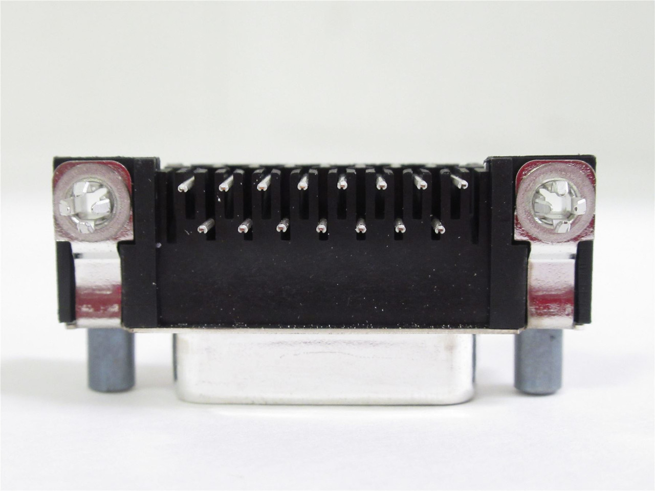 TE Connectivity 5747845-5; Lot-5 D-Sub Connector;