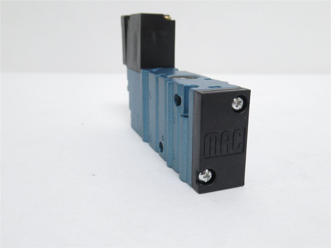 MAC 52A-31-D09-DM-DDAJ-1JM; Solenoid Valve; 0-120PSI; 24VDC