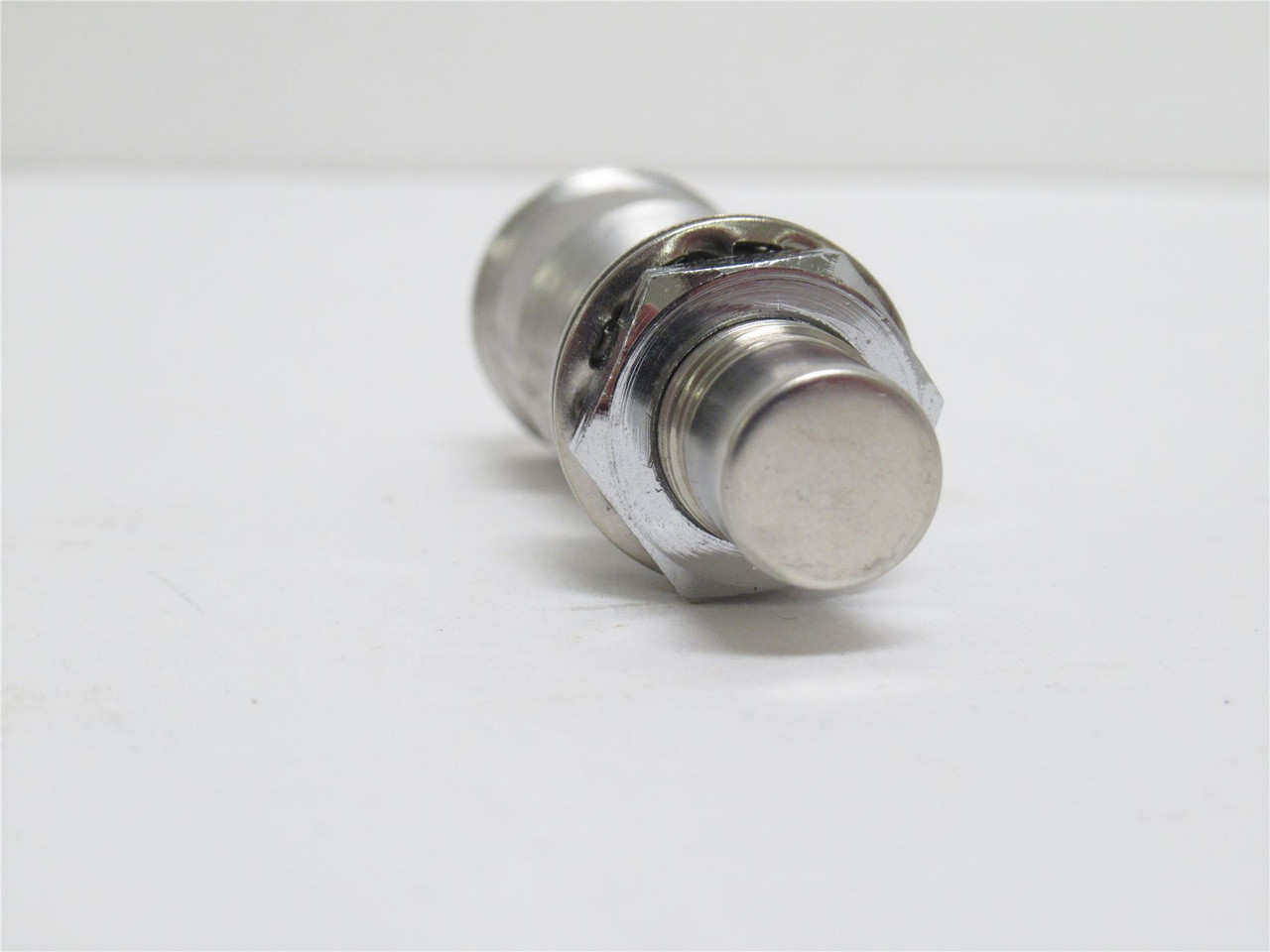 Allen-Bradley 871TM-DH4NP12-N4; Prox Switch 10-30VDC; 12mm