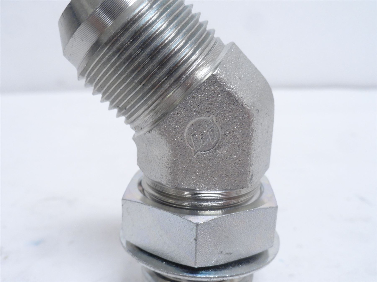 Brennan 6802-12-12-NWO-FG; Elbow 45Deg; 3/4 BOSS x 3/4 JIC