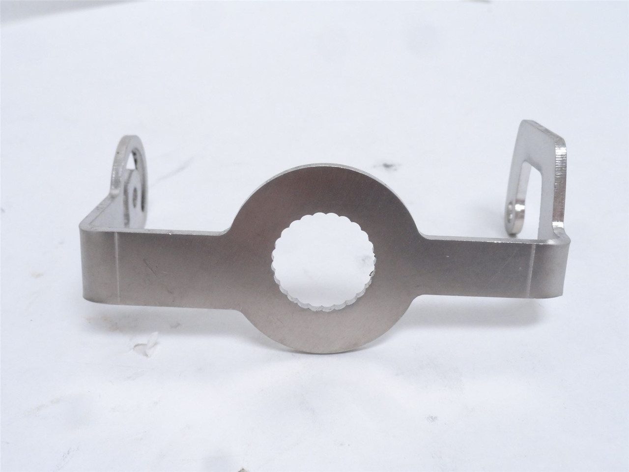 SICK 2042801; Aligning Bracket Assembly