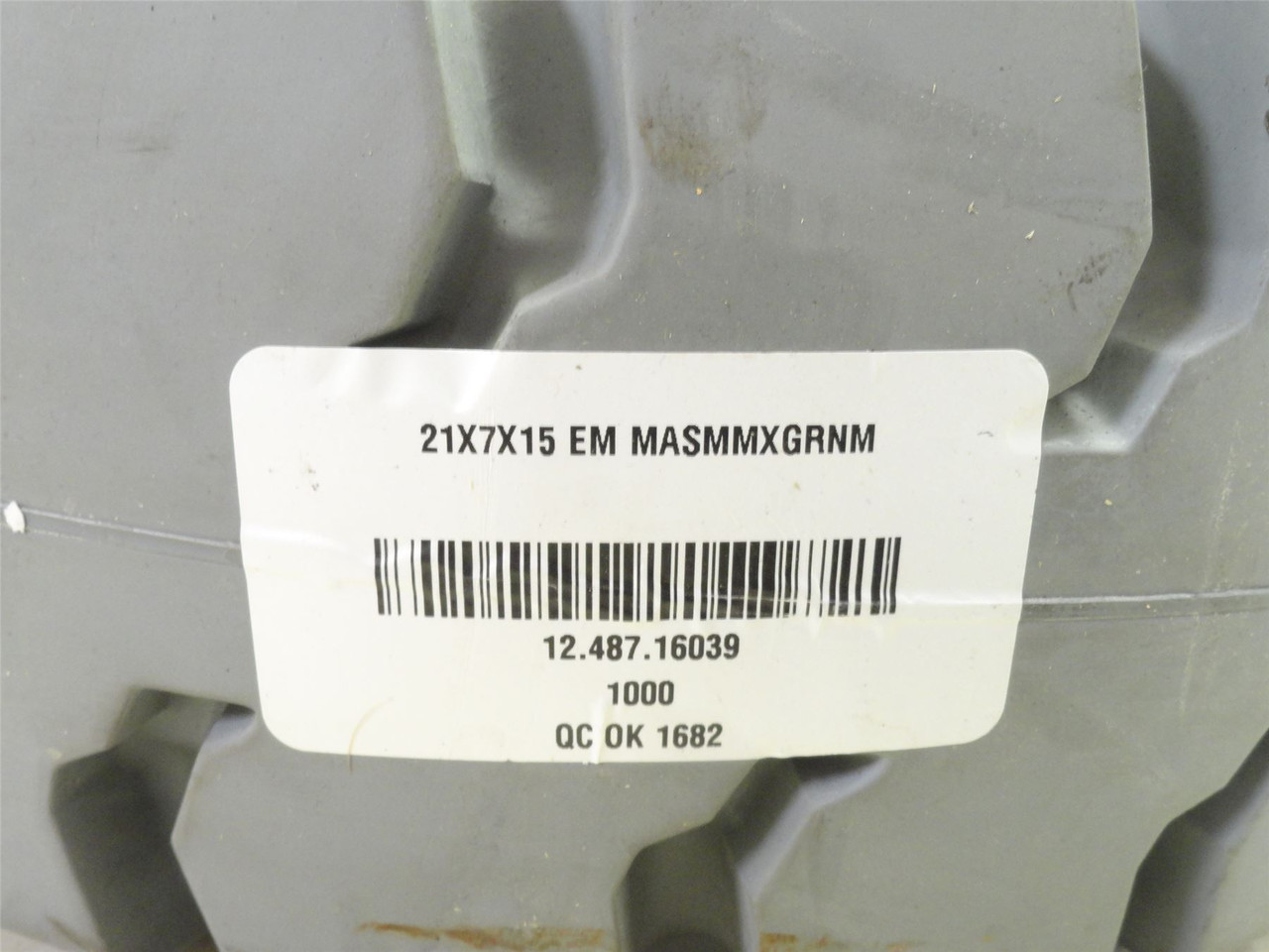 Unitrac 21X7X15 EM MASMMXGRNM; Industrial Tread Pro LRR Tire