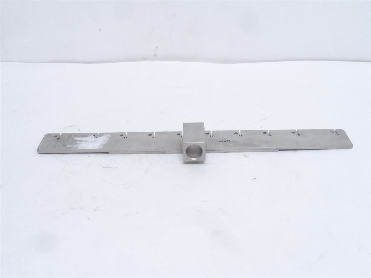 Cryovac FUR85925; Stainless Steel Knife Holder