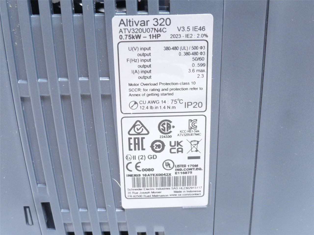 Schneider ATV320U07N4C; AC Drive 1HP 380-500VAC 3ph