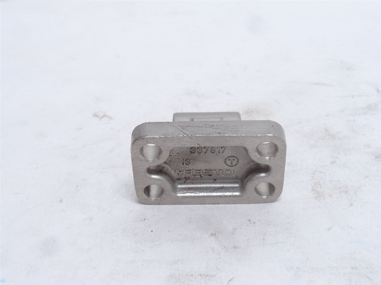 Festo 337817; Rear Air Cylinder Mount; Bushed; 10mmID