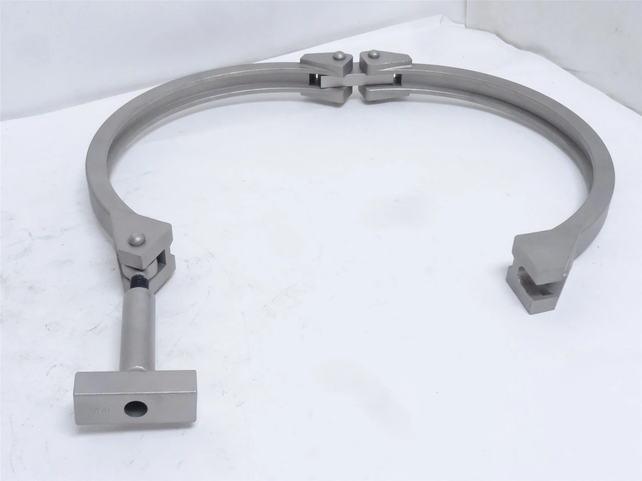 Beehive 146040; Pipe Clamp; SS; Size: 11-1/4"