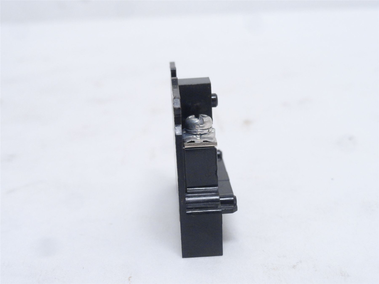 Idec BN15MW; Lot-18 Terminal Connector 10A; 600V; 22 To 14AWG