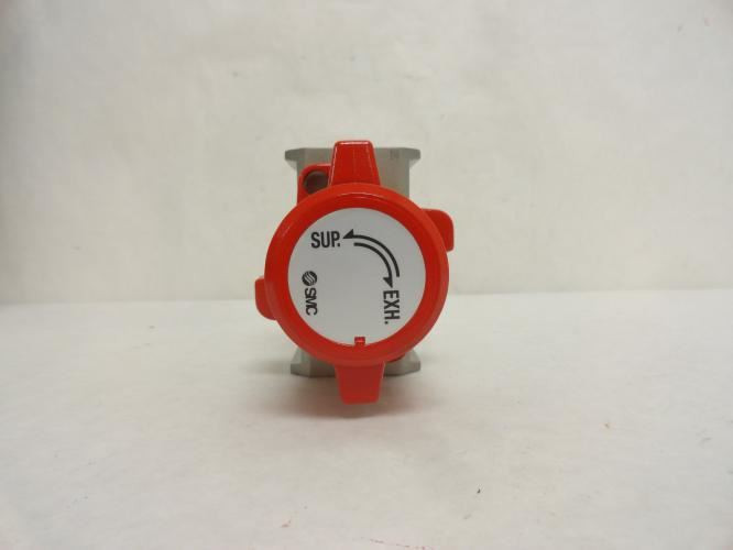 SMC VHS50-N06-Z; Lockout Hand Valve; 3-Port; 3/4"FNPT