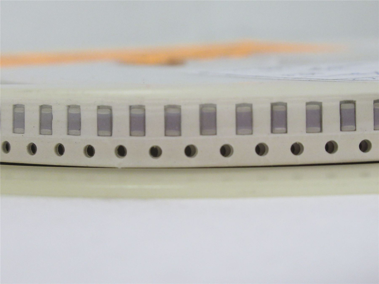 Dalmia 1206N330K500NT; Lot-3800 Ceramic Capacitor; 33PF; 10%