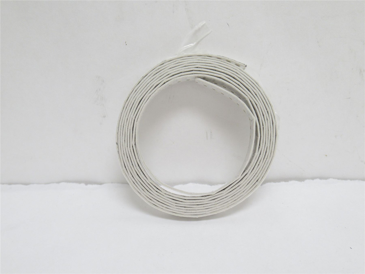 Panasonic ERJ-8ENF3321V; Lot-40 Chip Resistor 3.32kOhms +/-1%