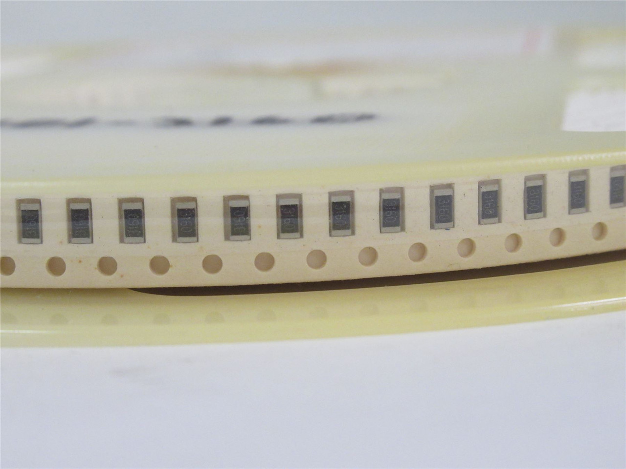 Venkel CR1206-8W-3160FT; Lot-4500 Chip Resistor; 316ohm