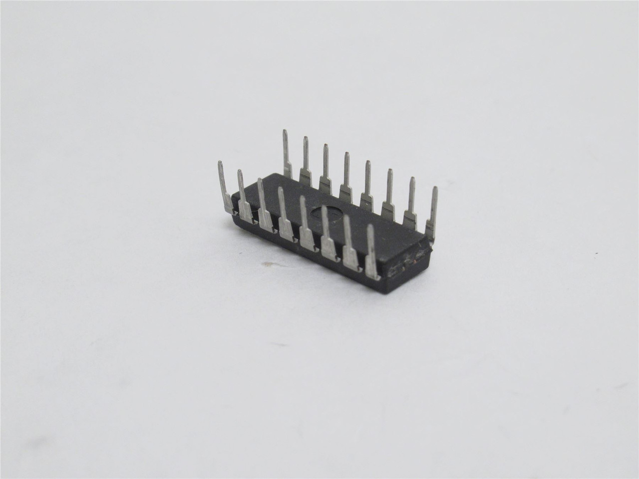 Onsemi MM74HC423AN; Lot-5; Monostable Multivibrators 5.2mA