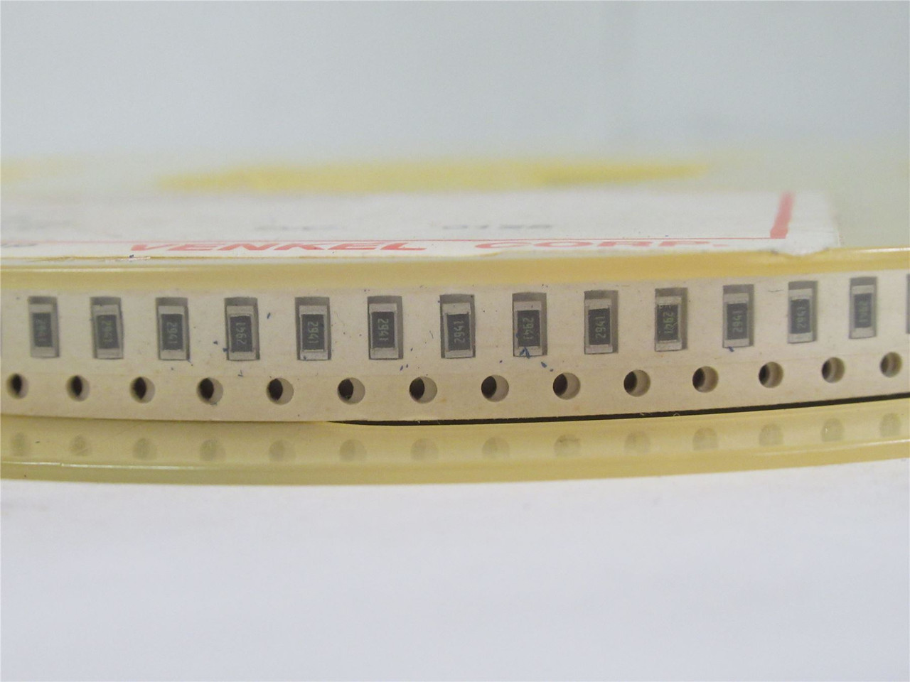 Venkel CR1206-8W-2941FT; Lot-4800 Chip Resistor; 2.94Kohm