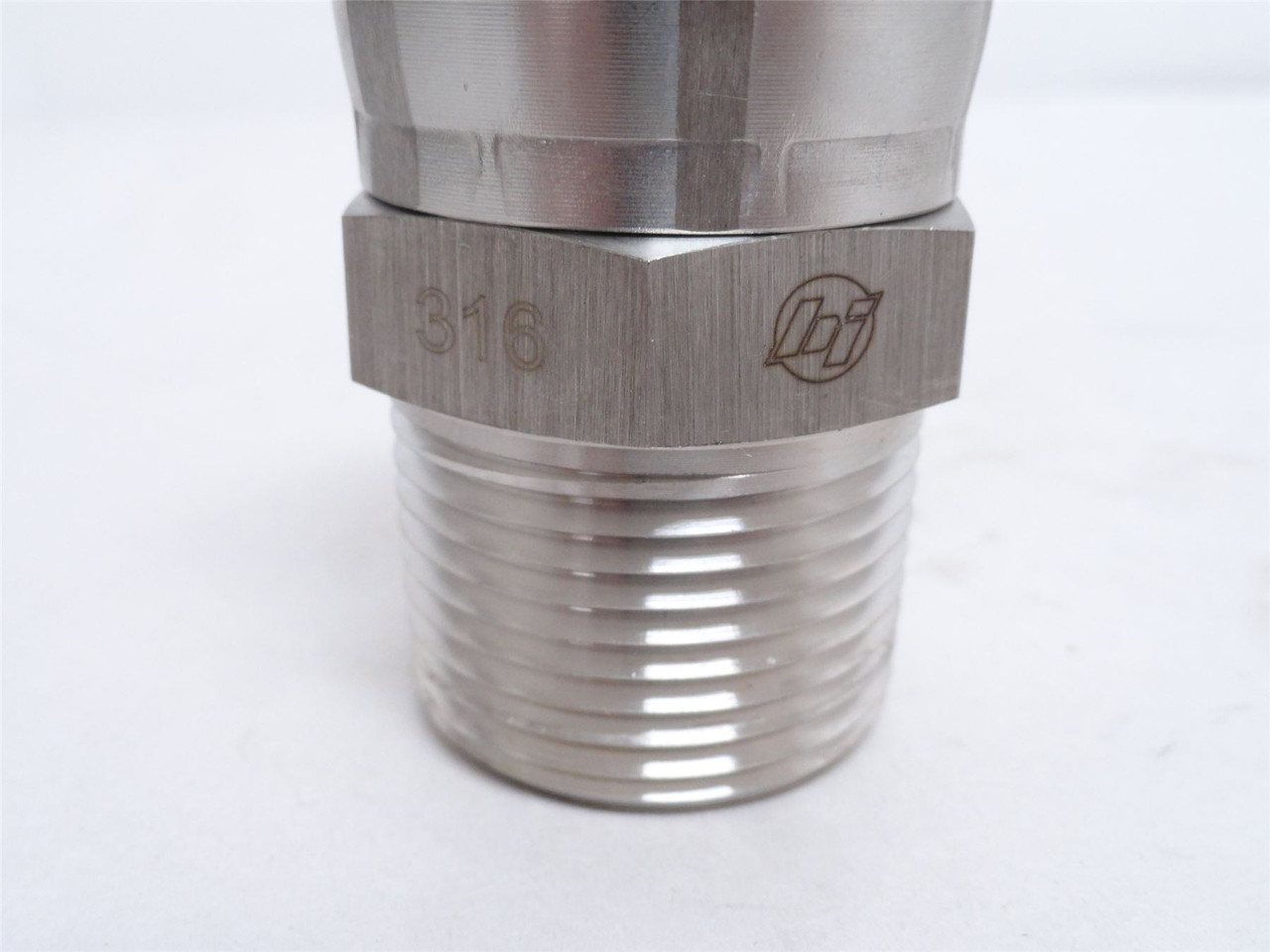 Brennan 6505-16-16-SS; Straight Adapter; SS-316; 1 JIC x 1NPT