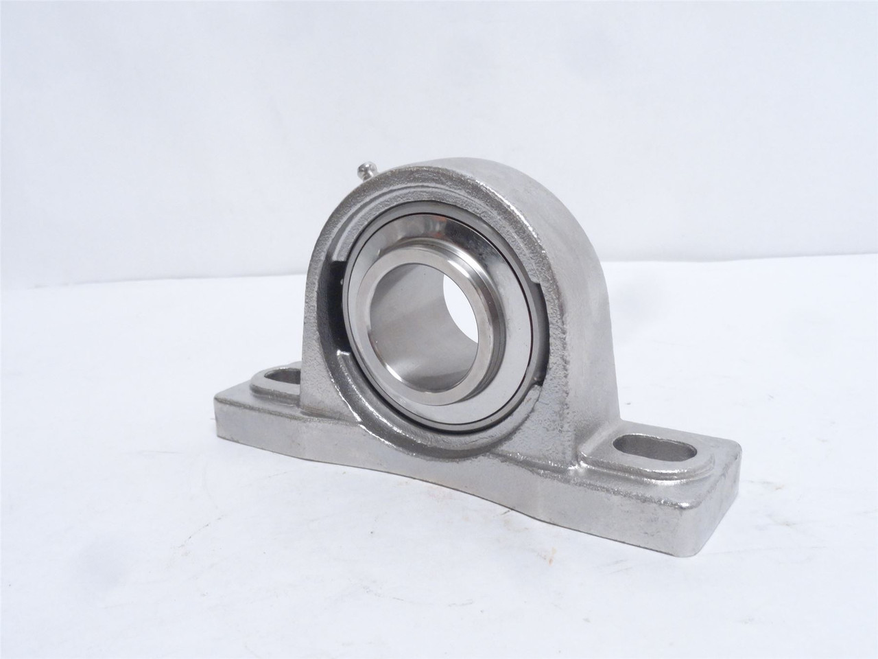 Shuster SUCSP207-23; Pillow Block Bearing; SS; 1-7/16"ID
