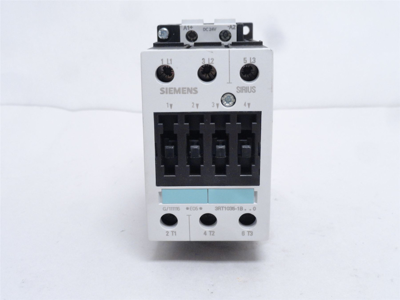 Siemens 3RT1035-1BB40; Contactor 40A; 3P; 600VAC; Coil: 24VDC
