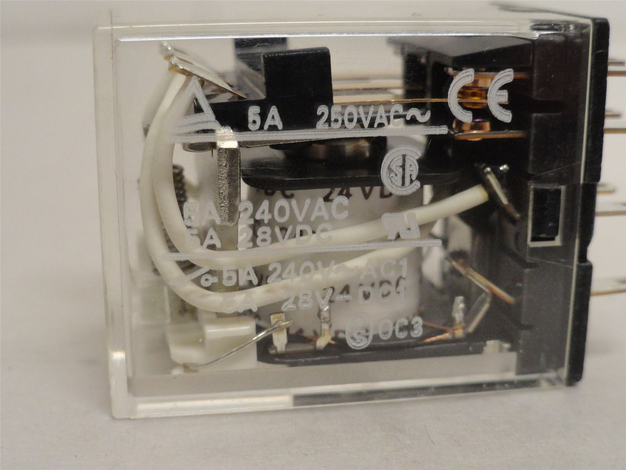 Omron MY3N-DC24; Relay; 5A; 240VAC/25VDC; 3PDT; Coil: 24VDC