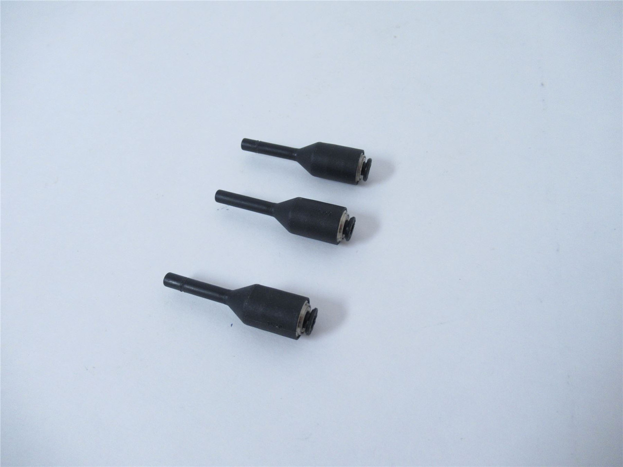 Legris 3166 53 04; Lot-3 Reducer Fitting 1/8PTC x 5/32tube
