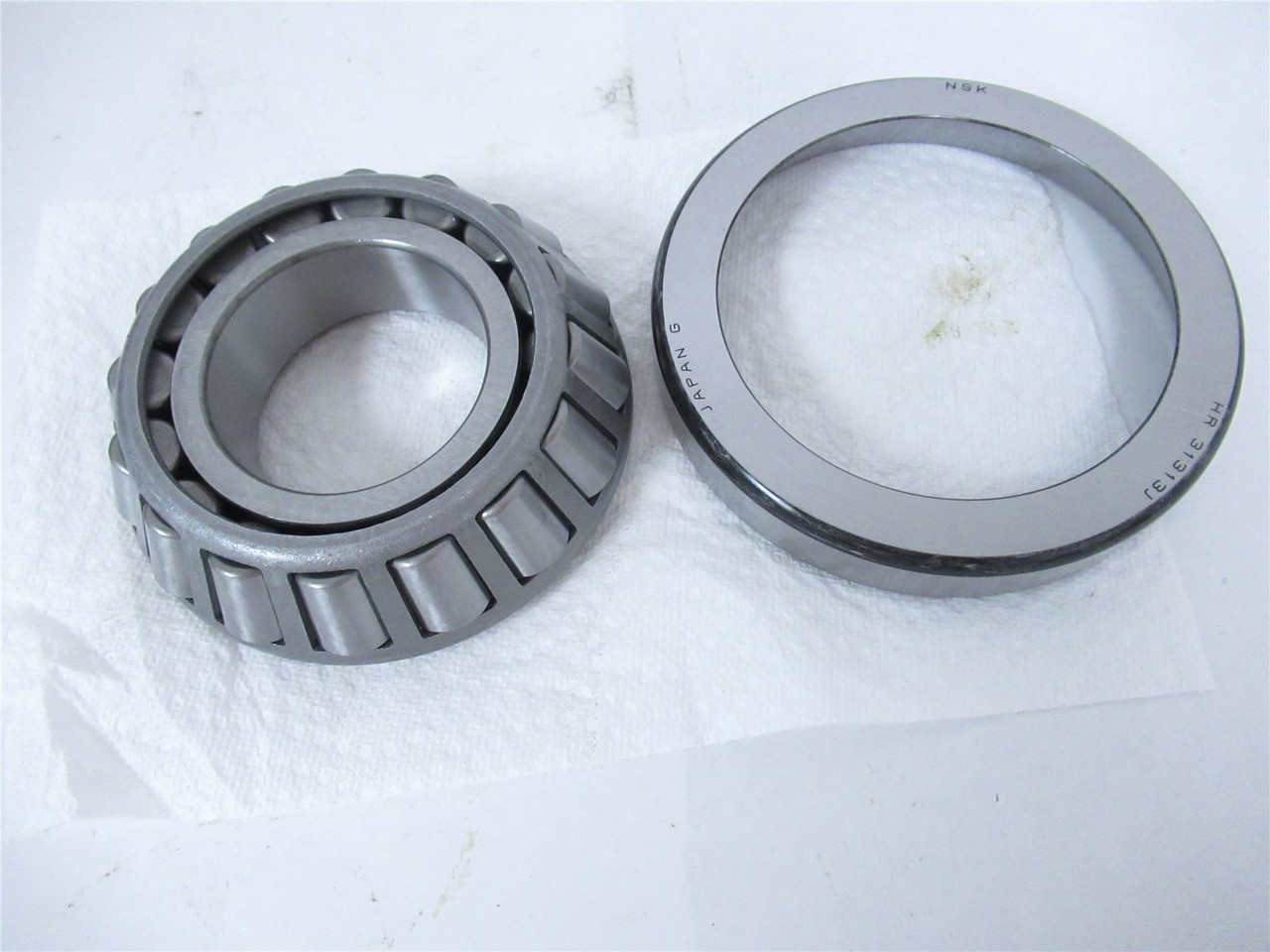 NSK 31313J; Tapered Roller Bearing cone & cup 65x140x36mm