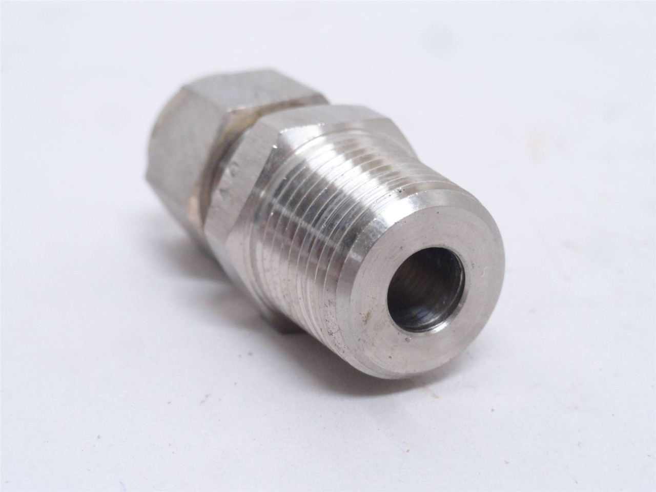 Brennan N2404-06-06-SS; Tube Adapter; SS; 3/8" Tube x 3/8NPT