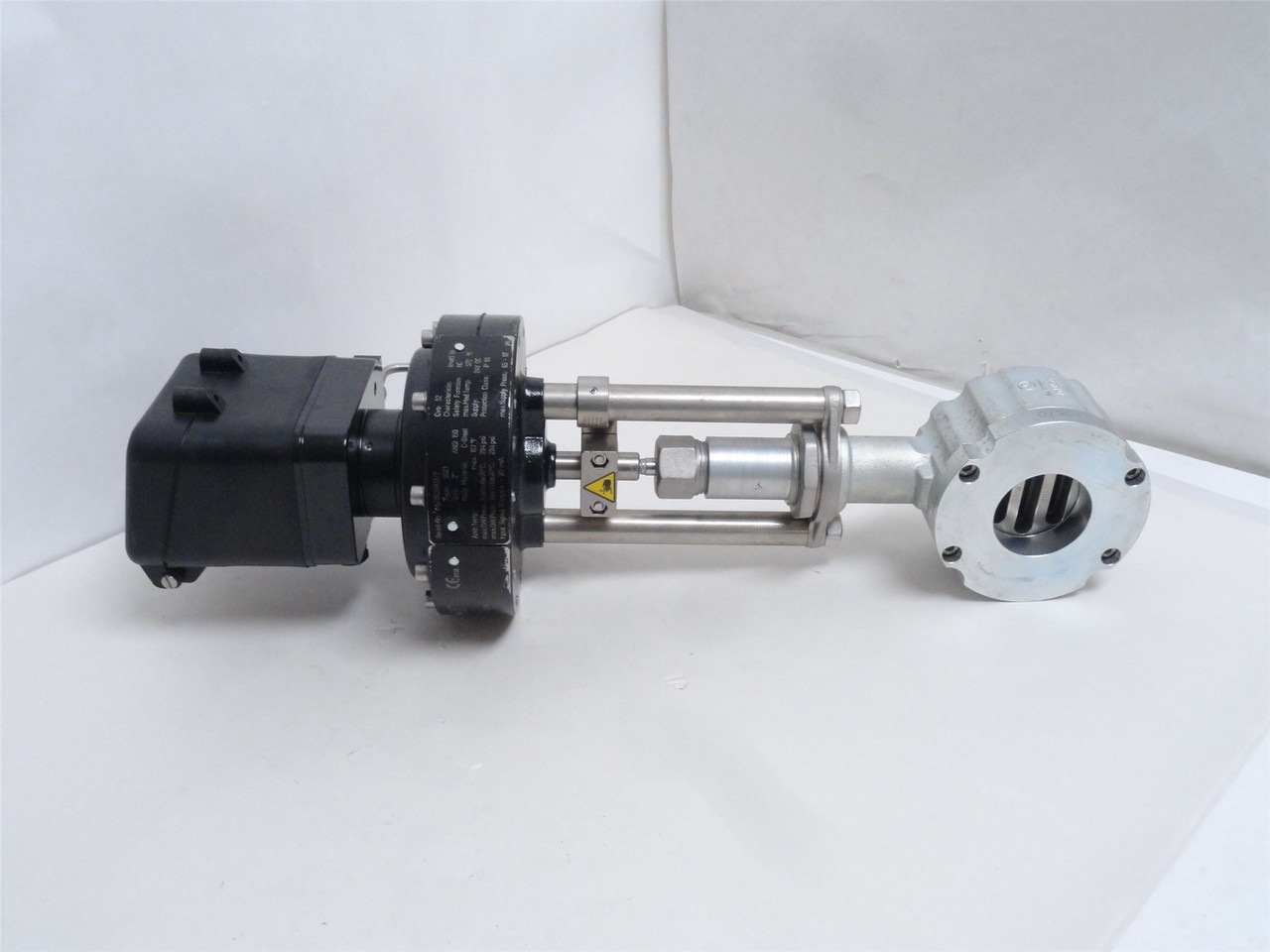 Schubert-Salazar 8021; High Temp Sliding Gate Valve Size: 2"