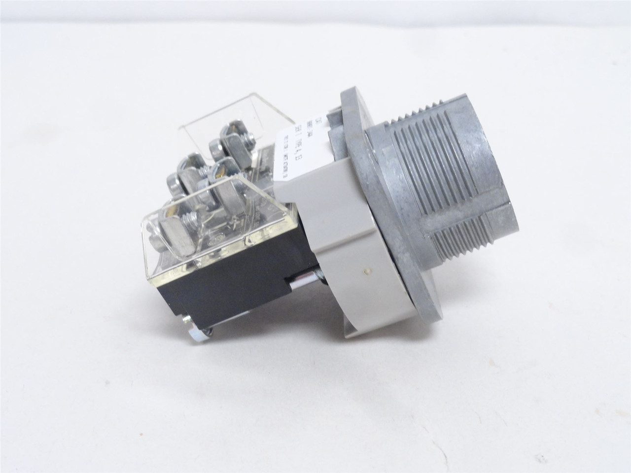 Allen-Bradley 800T-J4A; Selector Switch; 3-Pos; 10A; 600VAC