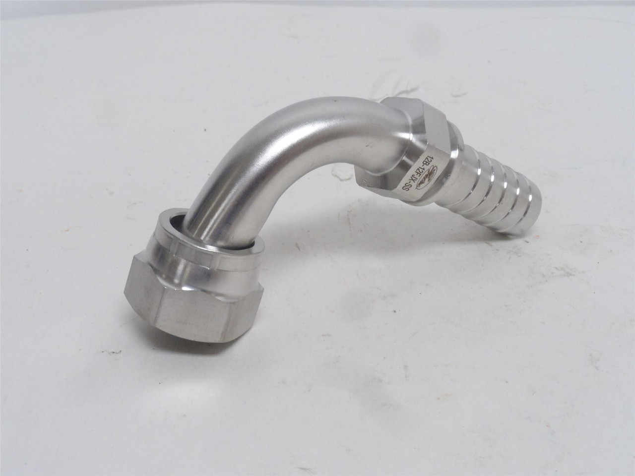 Gates 12B-12FJX90M-SS; Tube Elbow SS 90Deg 3/4JIC x 3/4 Barb