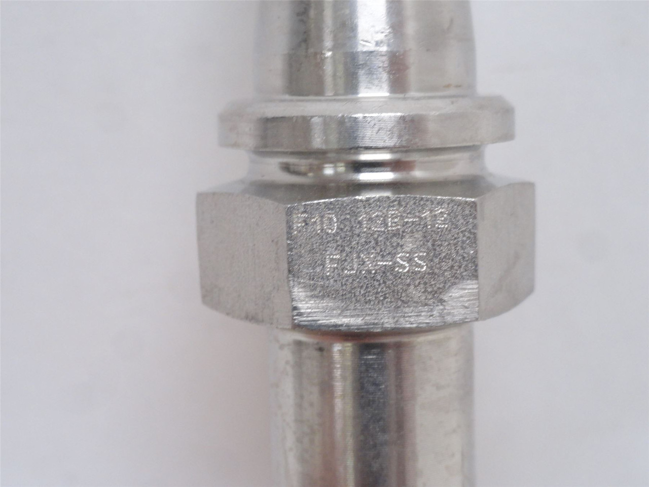 Gates 12B-12FJX45S-SS ; Tube Elbow SS 45Deg 3/4JIC x 3/4 Barb