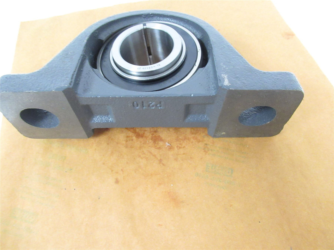 Peer SLUGRX09-27; Bearing Pillow Blk 1-11/16" ID 2 Bolt P210