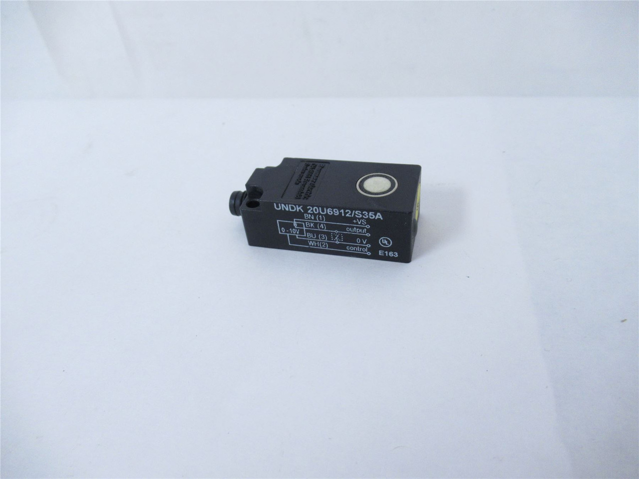 Baumer UNDK 20U6912/S35A; Ultrasonic Distance Sensor