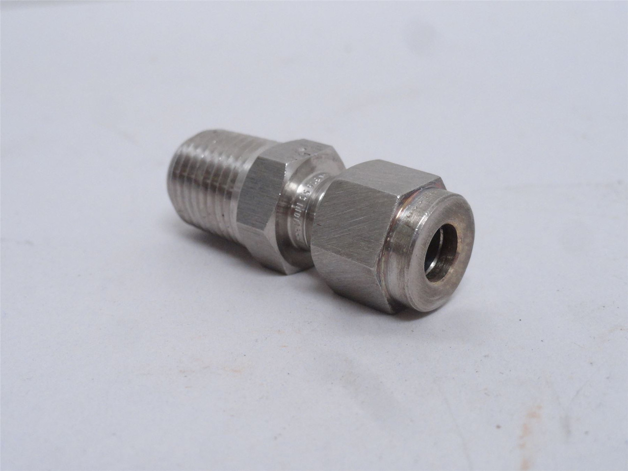 Brennan N2404-04-04-SS; Tube Adapter; SS; 1/4" Tube x 1/4NPT