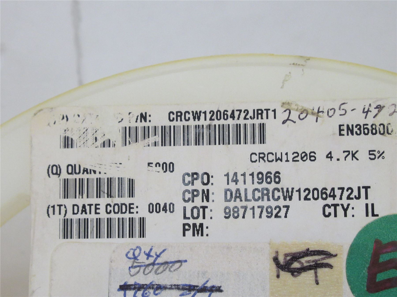 Vishay CRCW1206472JRT1; Lot-2000 Resistor 4.7KOhm