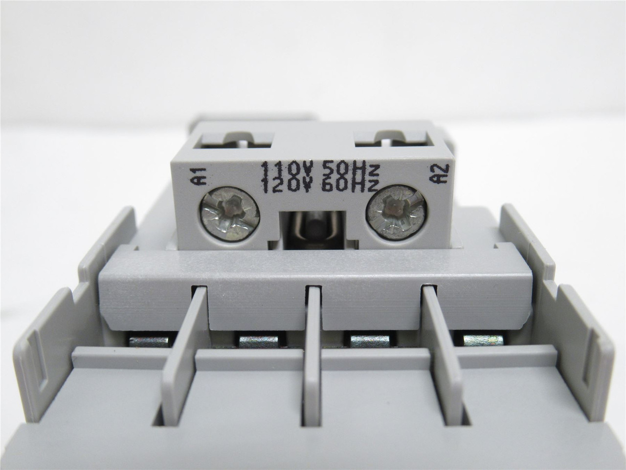 Allen-Bradley 100S-C12D14C; Contactor 12A; 600VAC; Coil: 120V