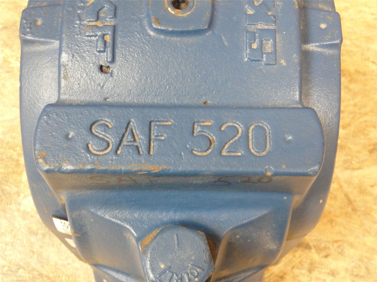 SKF SAF-520; Split Pillow Block Housing; Cast Iron