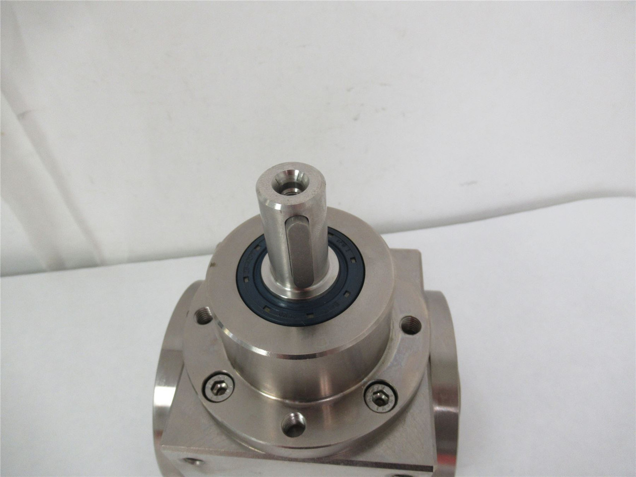 Atek V090 1:1 E0; Gearbox1:1 18mm Input x 20mmOutput
