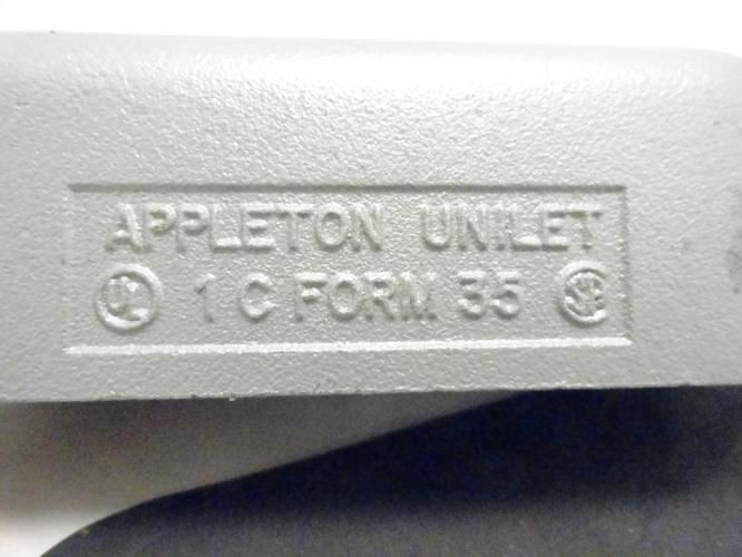 Appleton C100-A; Conduit Body w/Cover; 1" Hub Size