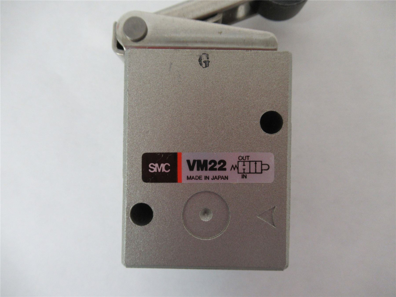 SMC VM220-02-01SA; PneumaticMechanicalValve w/Roller1/4" Port
