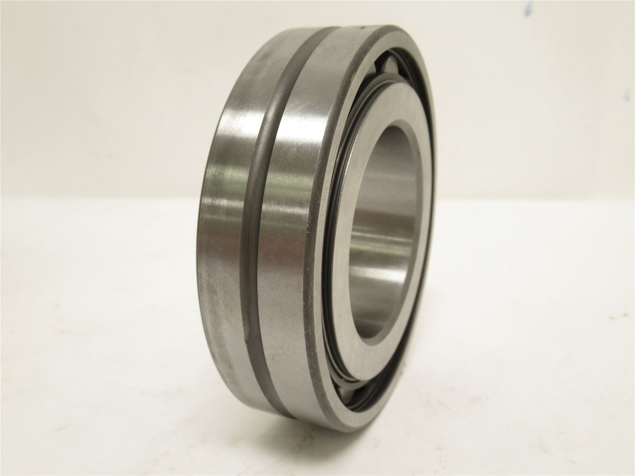 McGill SB22213W33; Spherical Roller Bearing; 65mmID x 120mmOD
